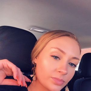 Meet your Posher, Deven